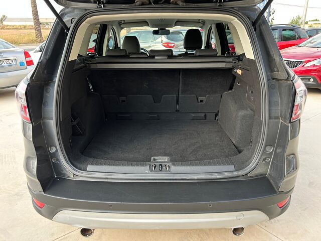 FORD KUGA TITANIUM 4X4 2.0 TDCI AUTO SPANISH LHD IN SPAIN 81000 MILES SUPER 2017